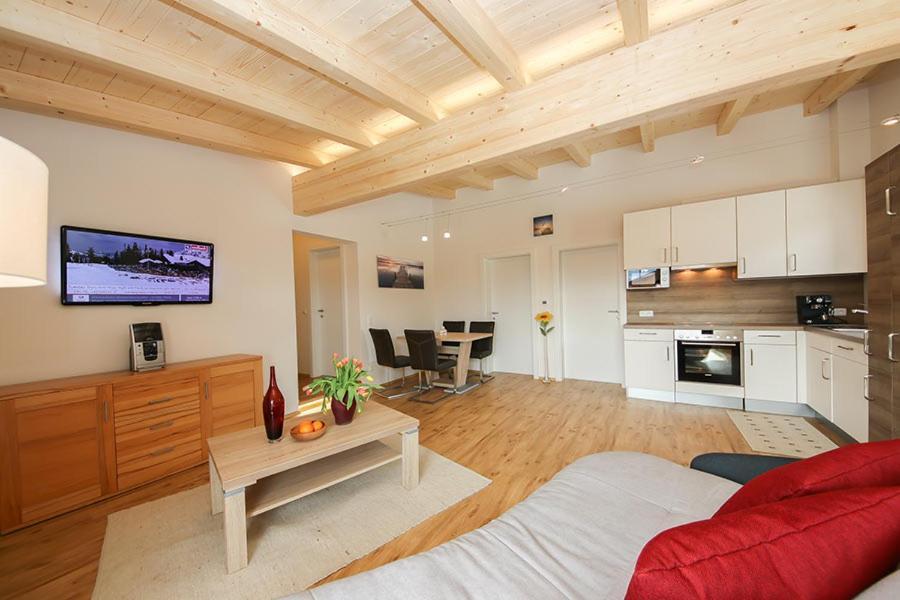Spitzbua Apartment Saalfelden ภายนอก รูปภาพ